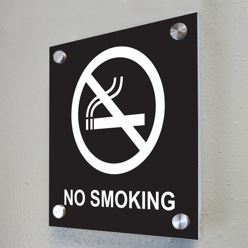 NO SMOKING - BLACK & WHITE